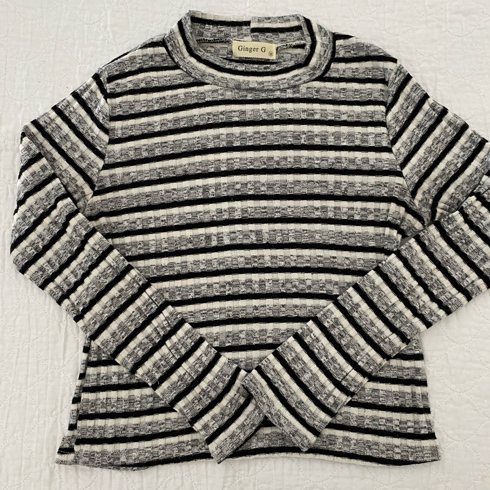 Ginger G Mock Neck Crop